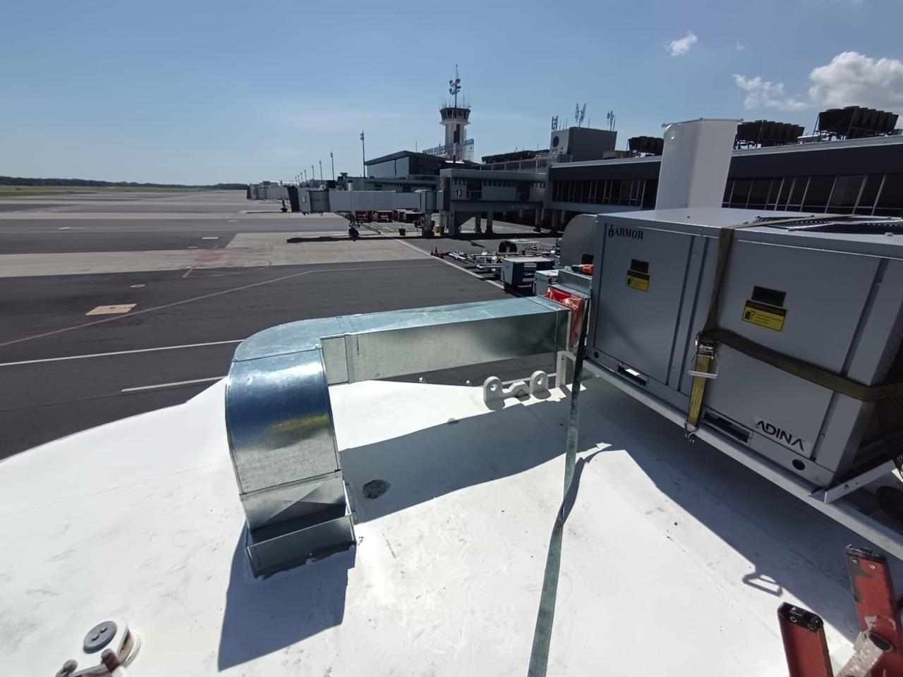 CEPA — Aeropuerto Internacional de El Salvador — Instalación en sitio | ADINA HVAC CEPA — Aeropuerto Internacional de El Salvador — instalación HVAC ADINA en San Luis Talpa, El Salvador.
